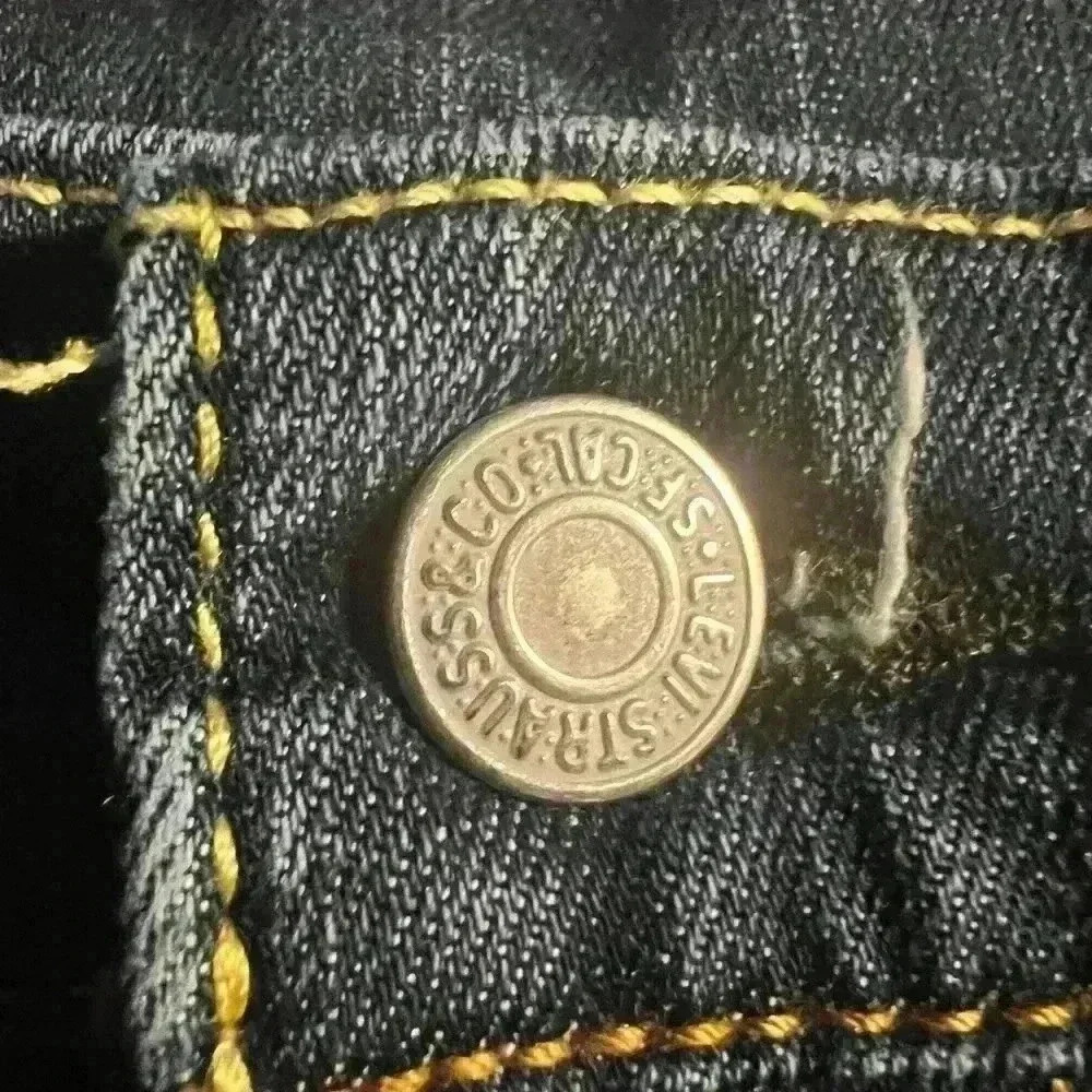 Levi’s 522, Red Tab Jeans.  Men’s W36 L32.  Pre Owned in Excellent Condition. - Picture 6 of 8